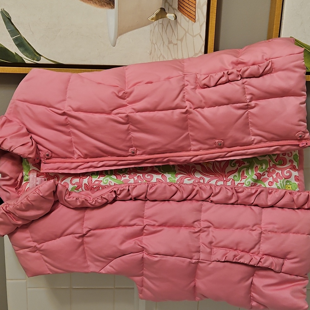 Lilly Pulitzer Down Vest size XL - Picture 9 of 10